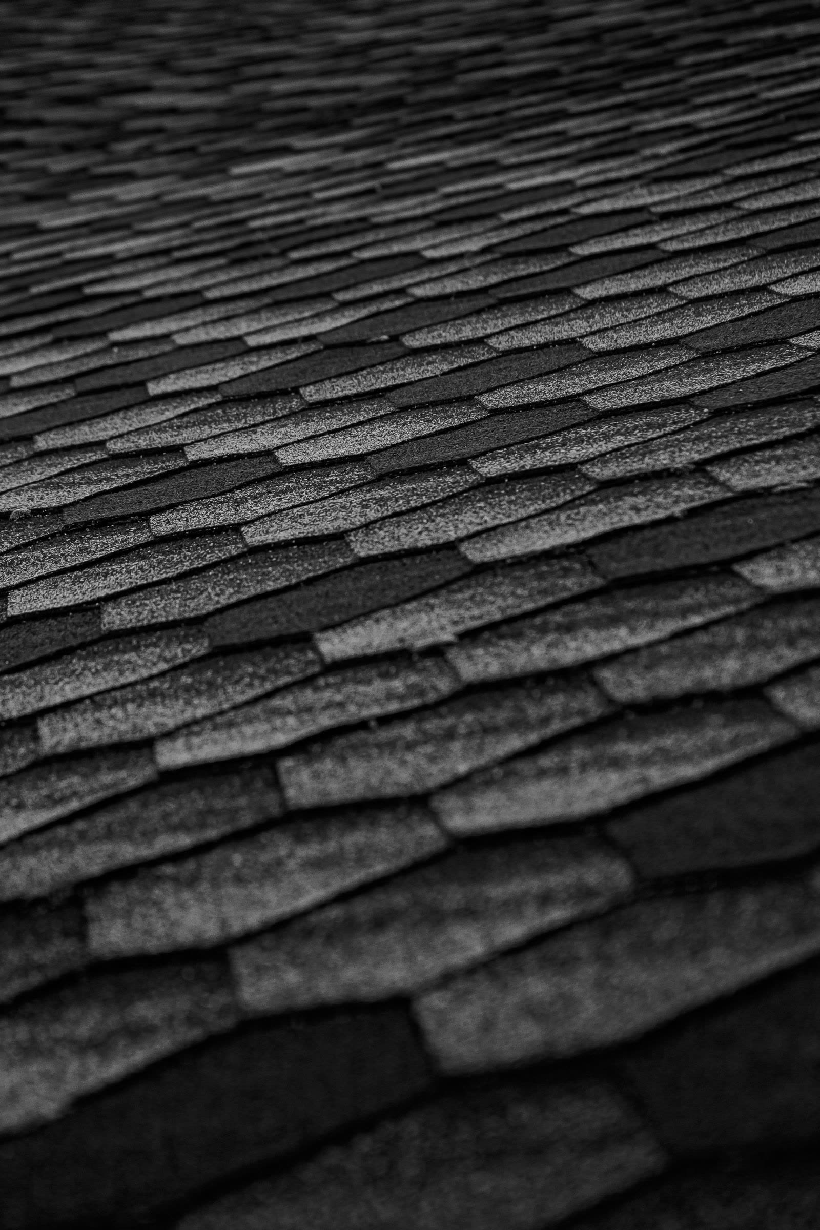 Architectural asphalt shingles